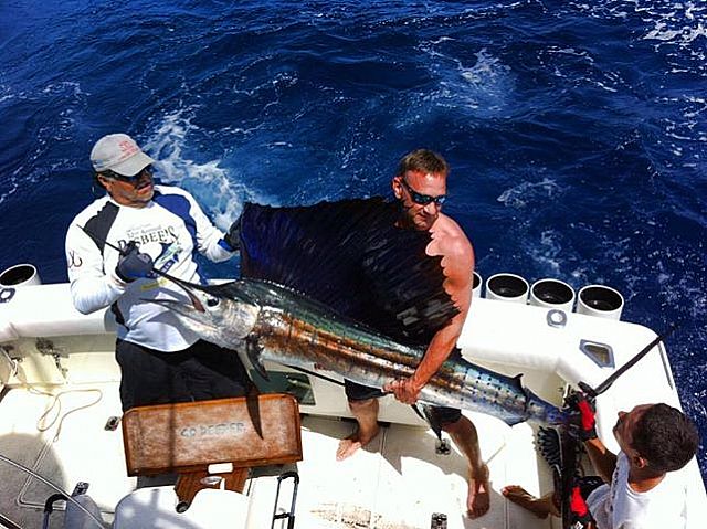 VIP Guests Dr. Steve Ulaki and Crystal Bare fished with us on 25/27 September aboard our 37′ Bertram w/Capt Franky