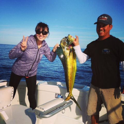 Visiting from Los Altos, California VIP Guests Bo Hu & Xi Qiao fished with us aboard 31′ Bertram #1 on Dec 29th and boated Dorado limits.