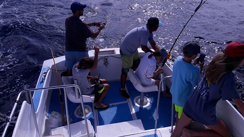 The Grogono Family – Martin, Jen, Max, Lilly and Fili – visiting from Austin, TexasFun Family Day with Capt Jose