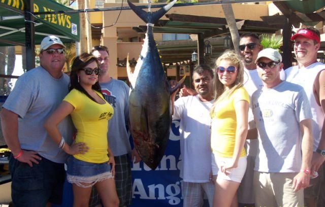 Myself, Barry and Bryan (Welch, OK), fished the two days of the tournament and had so much fun, we booked another day on “GL EXPRESS” with Ponchito as Captain and had 9 Dorado and 1 Striped Marlin.