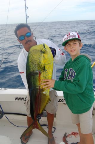 Fraser & son Charlie (age 9) – San Francisco, CAFishing dates Nov 19/20 201233′ Blackfin