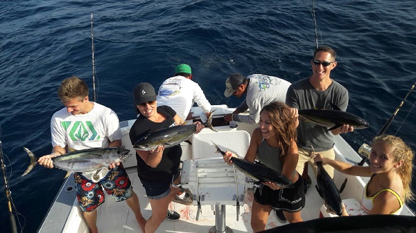 VIP Guests John & Christine Eldred, Madeleine Eldred, Ryan Eldred and Dillon Waidyatilleka are having an amazing day catching #YELLOWFIN #TUNA