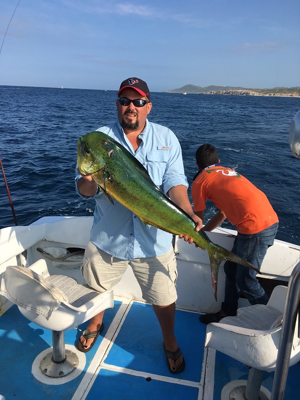 Wooping it up with VIP Guests visiting from Houston Texans and Capt Jose and first mate Omar 28′
