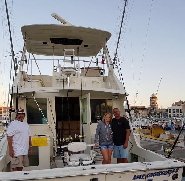 Visiting from San Antonio, Texas rekindling the love they have for each other VIP Guests Jeremy & Amy Johnson had a pretty amazing day today Nov 24 2017 with Capt Gil at the helm