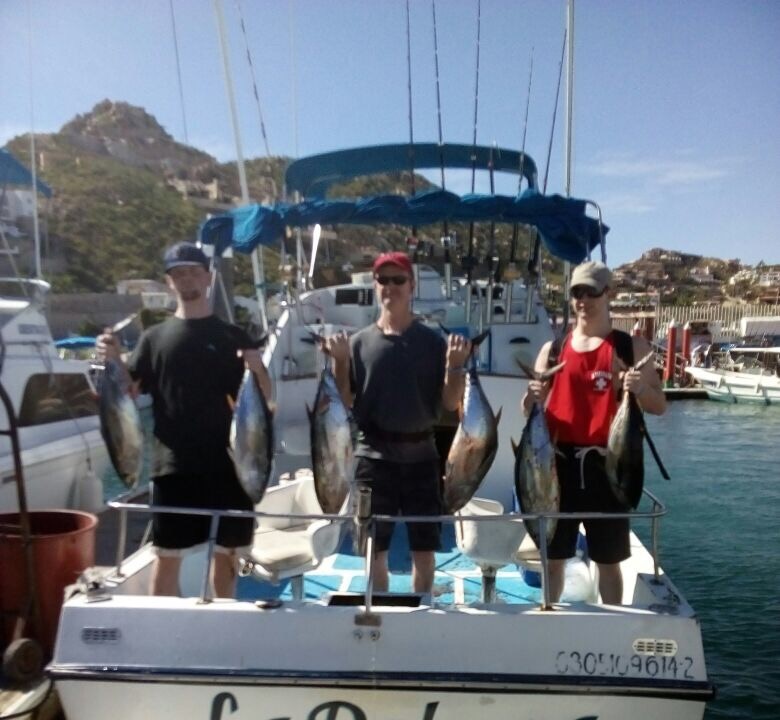 Dad (Mark Hager) and sons Kevin and Jake visiting from Phoenix, Arizona had a #GREATDAY catching #YellowfinTuna with Capt JoseJuan today December 26, 2017