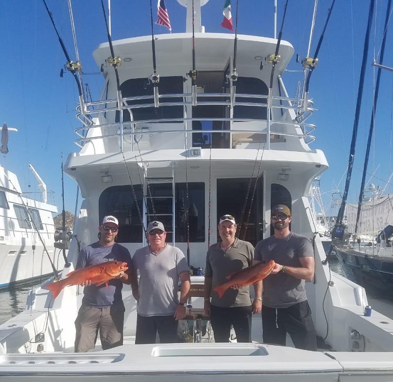 65′ Hatteras Convertible