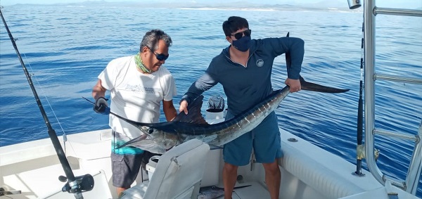 32′ Cabo Express