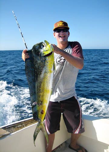 Steve Hoffman from Huntington Beach shows one of his dorado caught on October 4, 2006￼