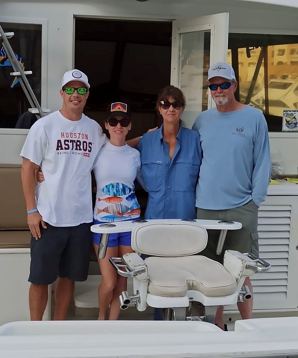 Return VIP Guests Curtis and Terri JonesCody, Dustin and Sarah.Curtis has been fishing with us since 2001 or 2002 .. first fished a Bisbee’s Tournament.Grateful for your continued amigo-ship and support!