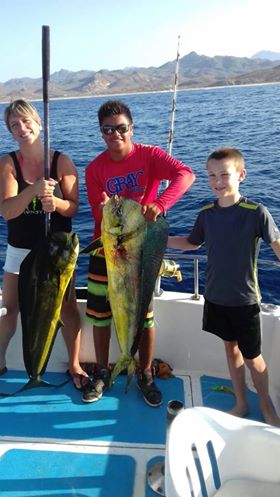 Return VIP Guest The Jason Burby Family from Fairbanks, Alaska had an amazing day with Capt Jose Juan and First Mate Josue today – November 20, 2016