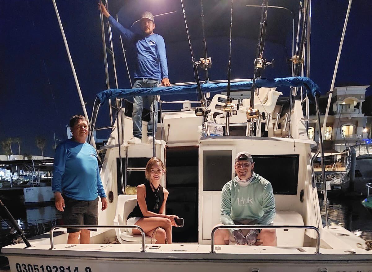 8/13/2022 Saturday is for Fishing with Cabo Magic 🎣 VIP Guests Henry and Nhi Graves visiting from Austin Texas- Happy Birthday Henry ! 28' Cruiser 2